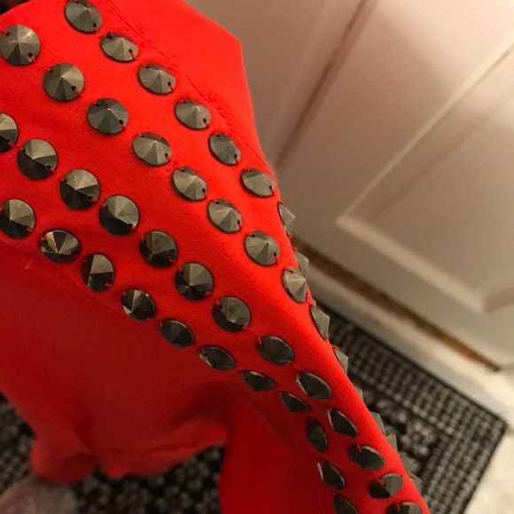 Red V-neck cap sleeve dress - Picture 4 of 5